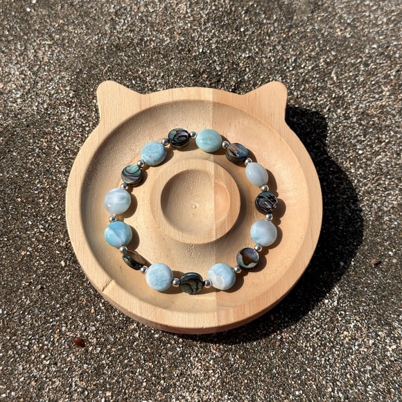 B70. 10mm Larimar Coin & 8mm Abalone Coin W/ .925 SS Bracelet - Picture 6 of 6